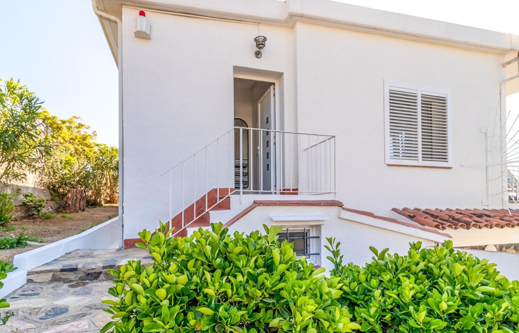 Cap Ras 01 Apartamento Con Terraza Y Vistas Жирона Экстерьер фото